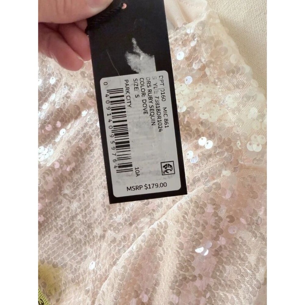 Gianni Bini Ruby Sequin Mini Dress NWT Size Small Champagne - Picture 8 of 14